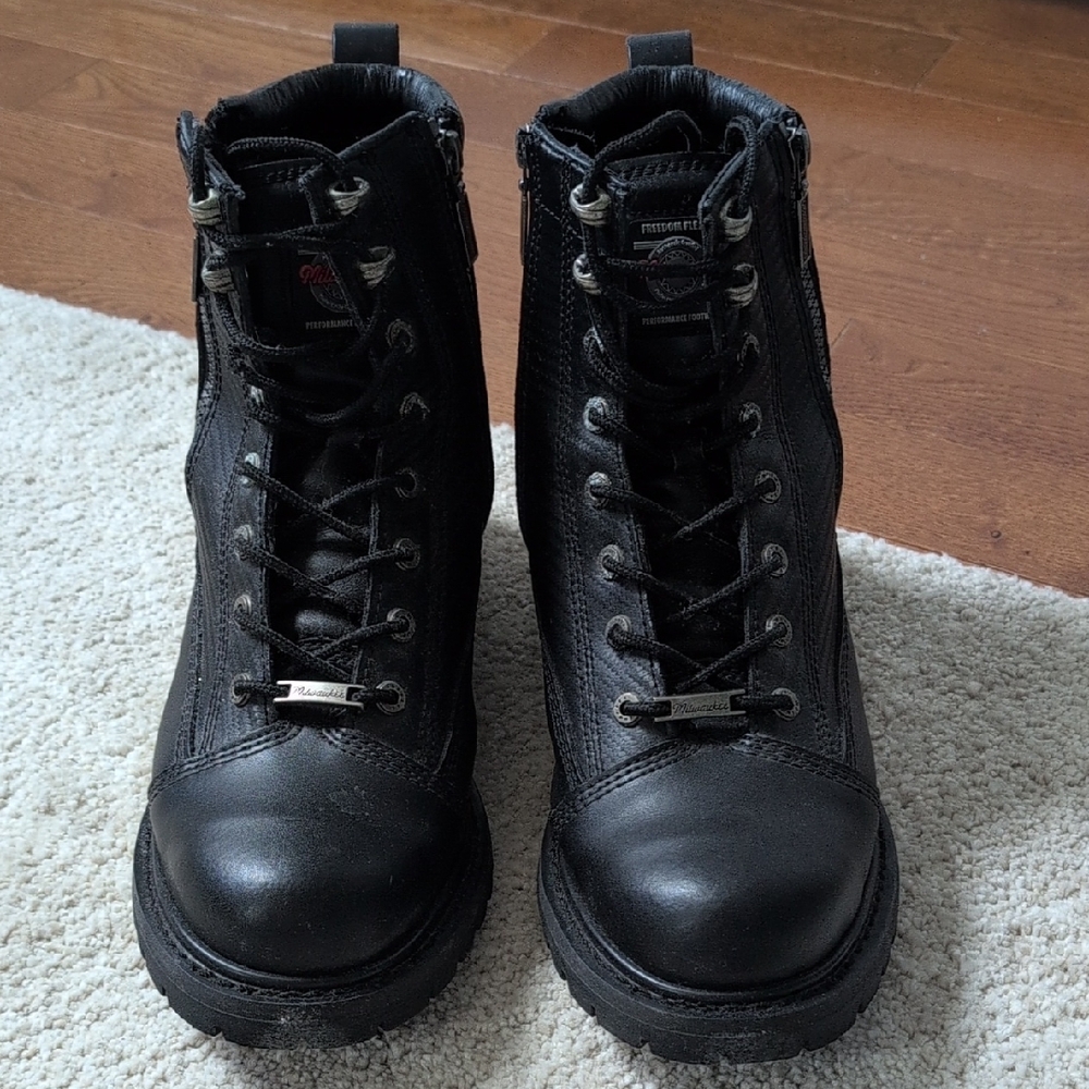 Men's Black Leather Lace-Up Boots